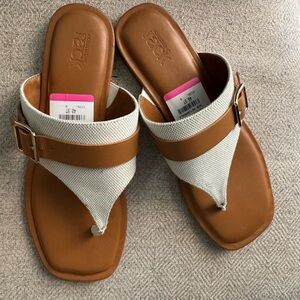 Nordstrom Rack Women's Tan and Cream Sandals